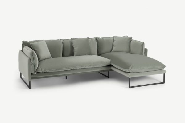 Malini Ecksofa (Recamiere rechts), recycelter Samt in Salbeigruen - MADE.com